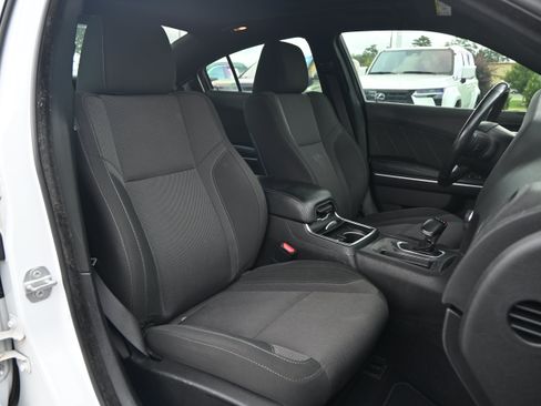 Used 2019 Dodge Charger SXT w/ Driver Confidence Group RWD image 34