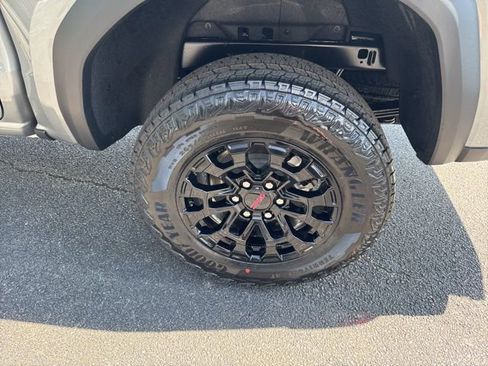 New 2026 GMC Canyon Elevation w/ Convenience Package image 20