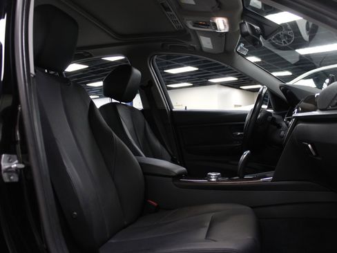 Used 2015 BMW 320i Sedan image 19