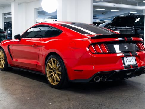 Used 2017 Ford Mustang Shelby GT350 image 4