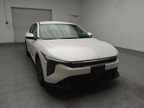 Used 2025 Kia K4 FWD image 14