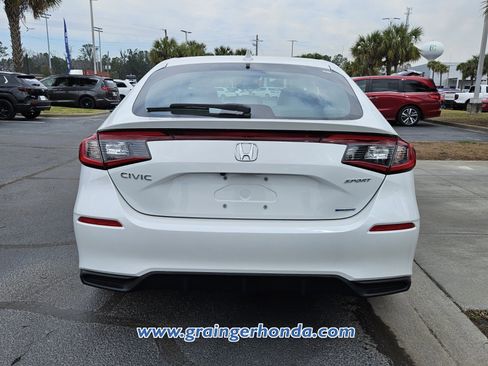 Used 2025 Honda Civic Sport image 4