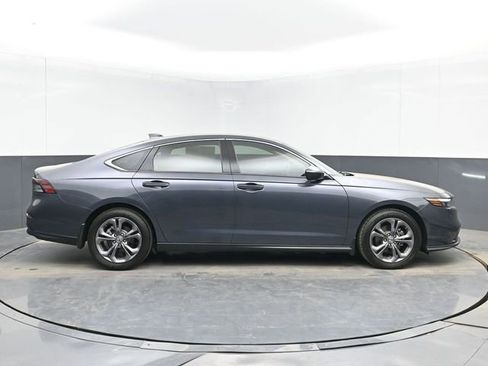 Used 2023 Honda Accord EX image 11