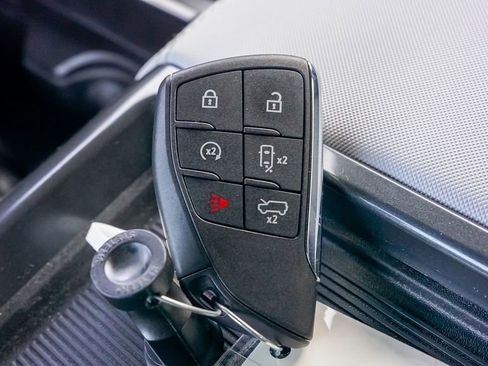 Used 2025 GMC Hummer EV 2X w/ LPO, Cargo Utility Package image 43