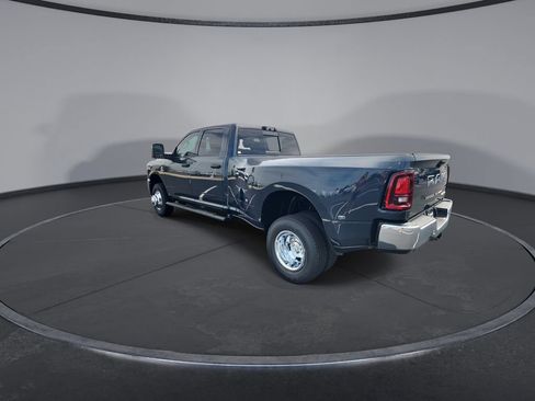 New 2026 RAM 3500 Tradesman AWD/4WD image 6