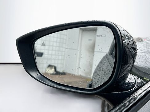 Used 2025 MAZDA CX-50 AWD 2.5 S w/ Premium Package image 16