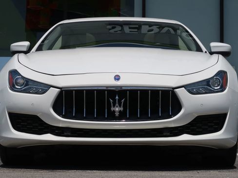 Used 2020 Maserati Ghibli RWD image 4