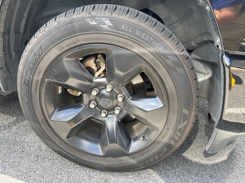 Used 2019 RAM 1500 Big Horn AWD/4WD image 7