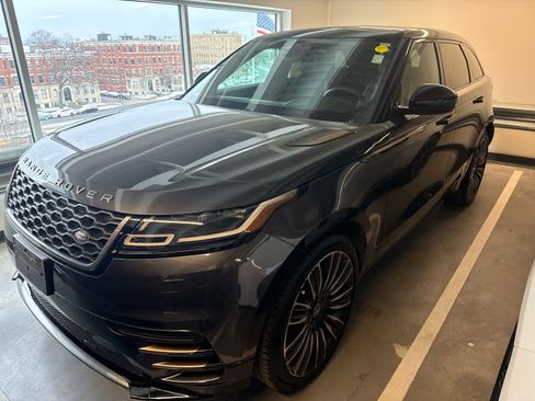 Used 2022 Land Rover Range Rover Velar R-Dynamic S image 1