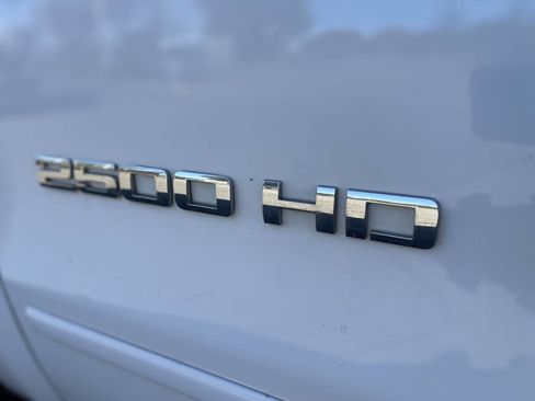 Used 2019 Chevrolet Silverado 2500 LT image 56