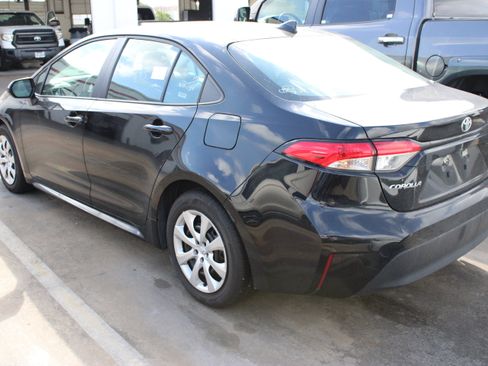 Used 2026 Toyota Corolla LE FWD image 8