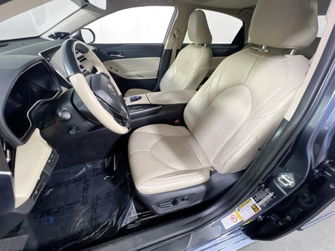 Used 2019 Toyota Avalon Limited w/ All Weather Liner Package FWD image 21