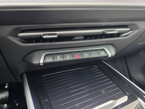 New 2026 Audi Q3 quattro 2.0T image 25