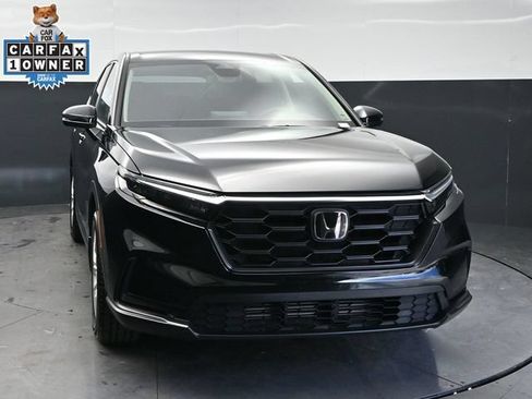 Used 2025 Honda CR-V LX image 2