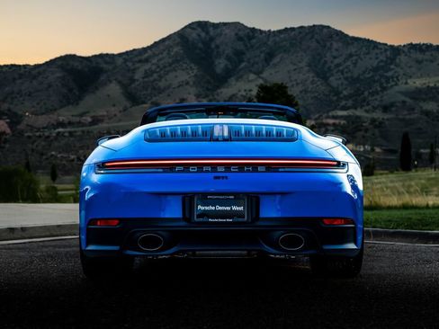 Used 2026 Porsche 911 Carrera RWD image 6