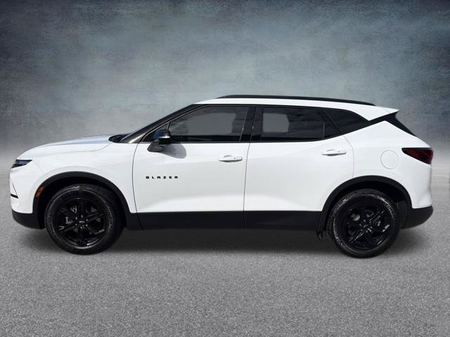 Used 2024 Chevrolet Blazer LT w/ Midnight/Sport Edition AWD/4WD image 10