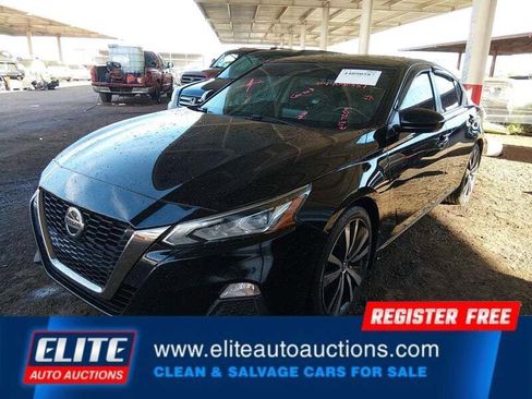 Used 2020 Nissan Altima 2.5 SR image 3