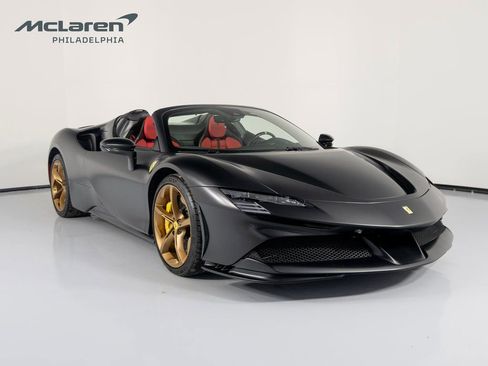 Used 2024 Ferrari SF90 Spider image 4