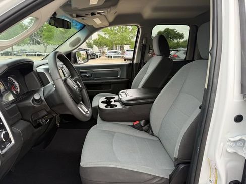 Used 2024 RAM 1500 Classic SLT image 24