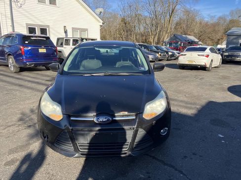 Used 2012 Ford Focus SE image 4