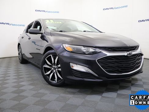 Used 2023 Chevrolet Malibu RS image 2