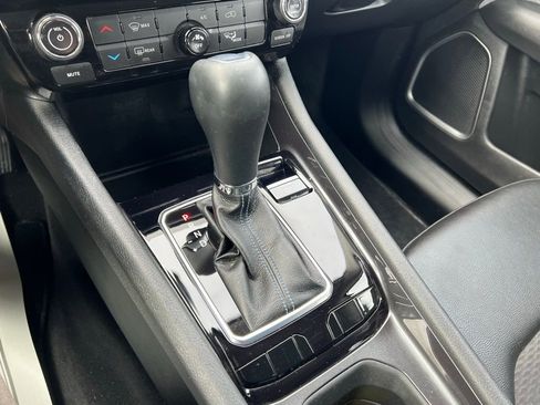 Used 2022 Jeep Compass Latitude image 37