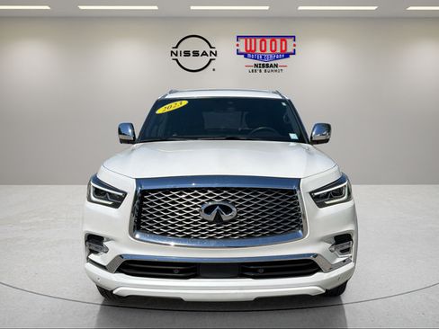 Used 2023 INFINITI QX80 Sensory w/ All-Season Package AWD/4WD image 6