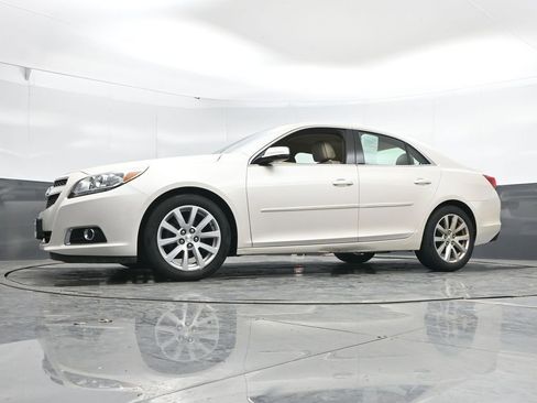 Used 2013 Chevrolet Malibu LT image 35