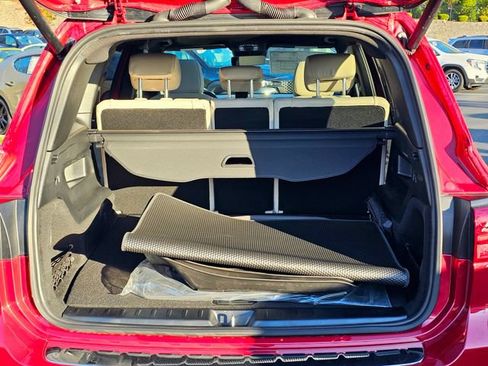 New 2026 Mercedes-Benz GLB 250 4MATIC image 10