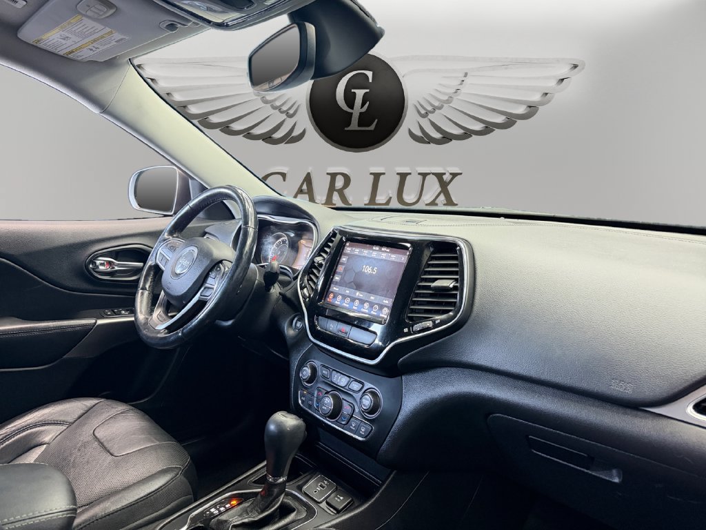 Used 2019 Jeep Cherokee Limited FWD image 16