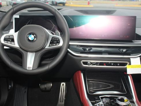 New 2026 BMW X6 xDrive40i w/ Executive Package image 18