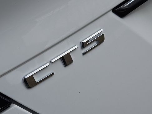 New 2026 Cadillac CT5 V image 8