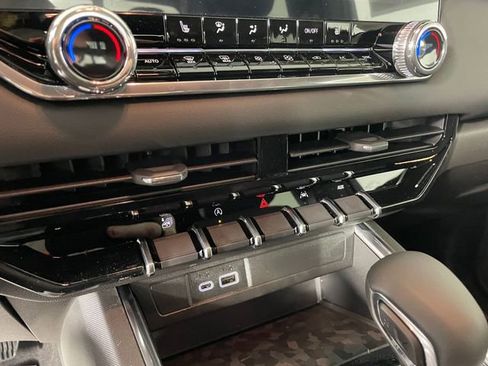 New 2026 GMC Canyon Elevation w/ Convenience Package image 6