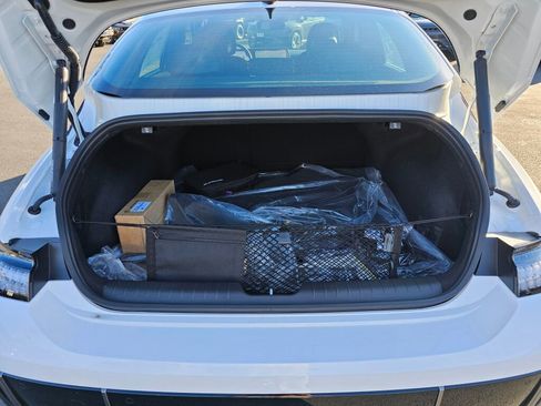 New 2025 Hyundai Ioniq 6 SE image 13