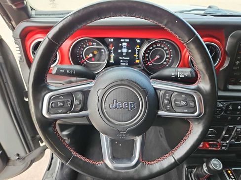 Used 2021 Jeep Gladiator Rubicon AWD/4WD image 19