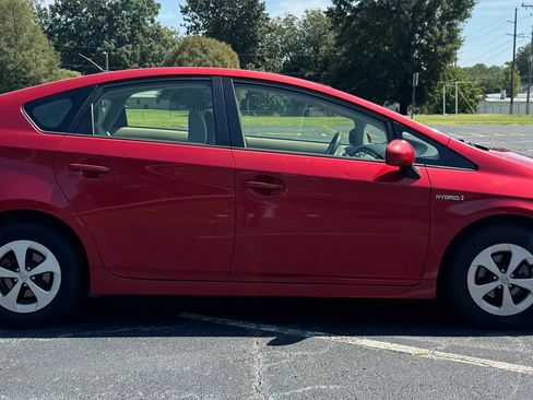 Used 2014 Toyota Prius Three FWD image 8