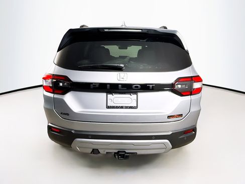 New 2025 Honda Pilot TrailSport image 32