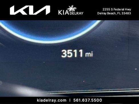 Used 2024 Hyundai Elantra Limited FWD image 31
