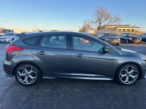 Used 2017 Ford Focus ST w/ Equipment Group 402A image 8