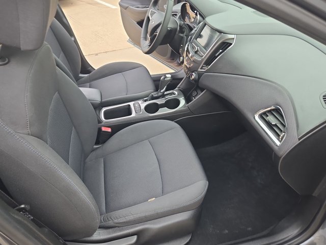 Used 2019 Chevrolet Cruze LT w/ Convenience Package FWD image 20