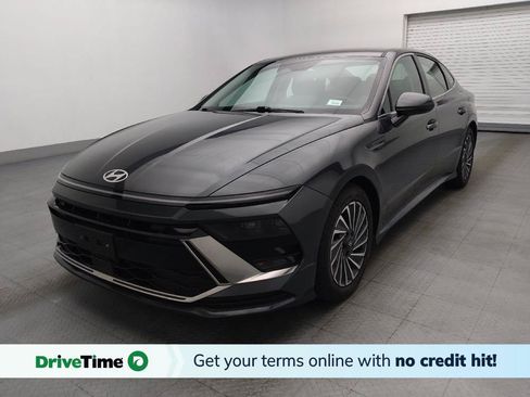 Used 2025 Hyundai Sonata SEL FWD image 1