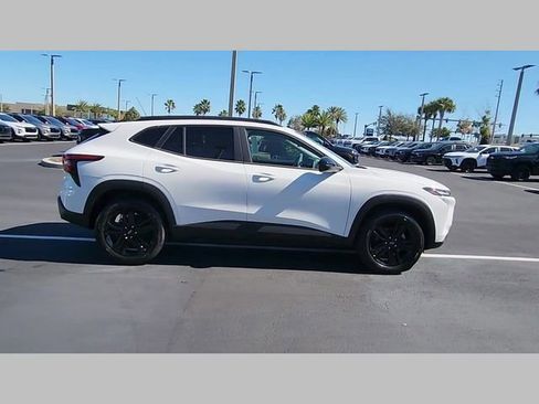 New 2026 Chevrolet Trax ACTIV w/ Driver Confidence Package image 28