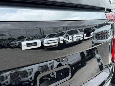 New 2026 GMC Yukon XL Denali AWD/4WD image 9