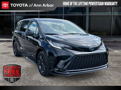 Used 2025 Toyota Sienna XSE