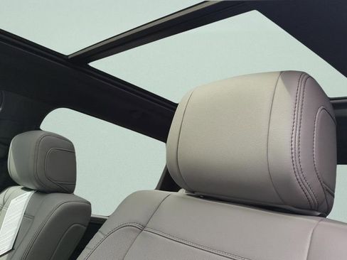 New 2026 Toyota Tundra Limited AWD/4WD image 19
