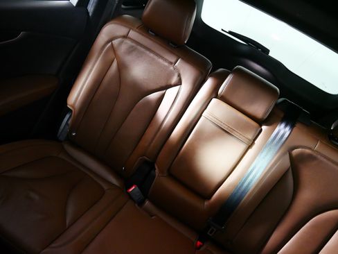 Used 2022 Lincoln Nautilus Reserve AWD/4WD image 12