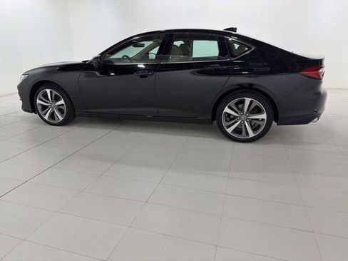 Certified 2023 Acura TLX Advance image 2