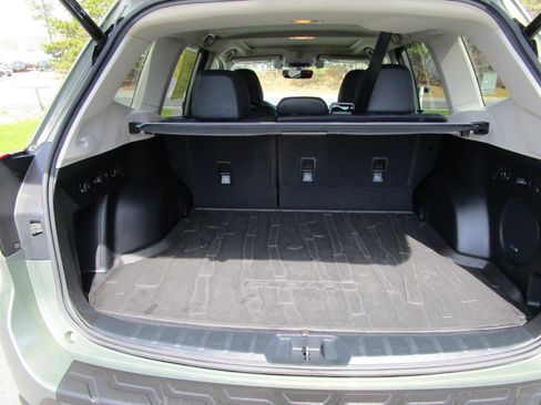 Used 2019 Subaru Forester Touring AWD/4WD image 17