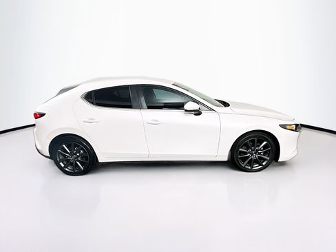 Used 2021 MAZDA MAZDA3 s image 10