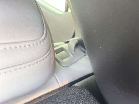 Used 2023 MAZDA MAZDA3 s FWD image 42